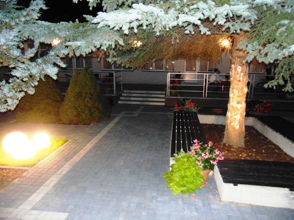 Hotel Odr Sulechow Exterior photo